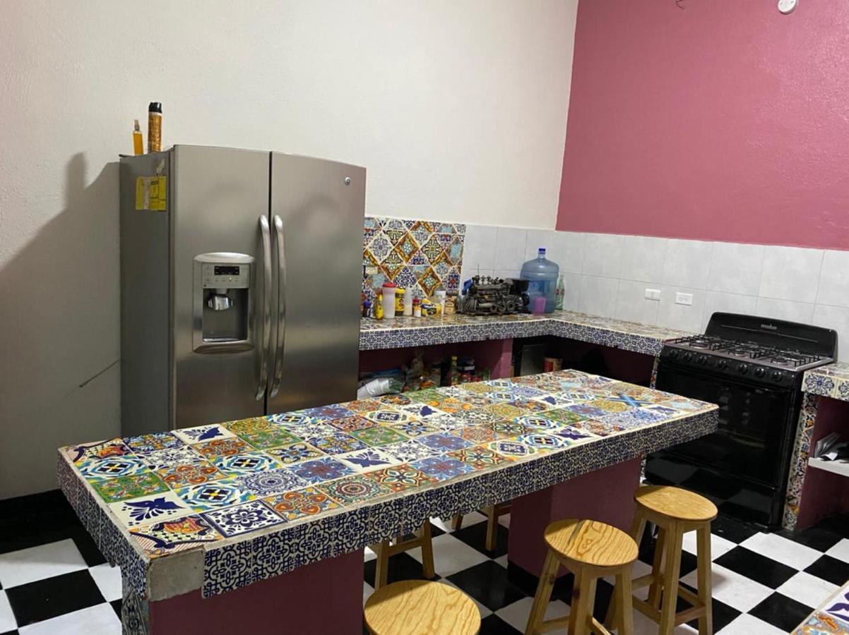 My Family In Monterrey - Hostel Экстерьер фото
