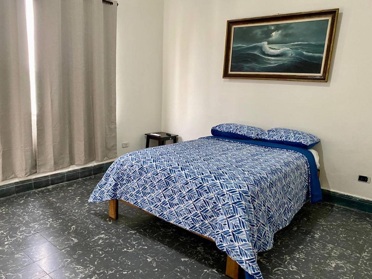 My Family In Monterrey - Hostel Экстерьер фото